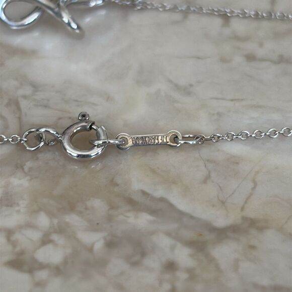 Tiffany & Co. Elsa Peretti Infinity Cross Small Sterling Silver - Picture 7 of 10